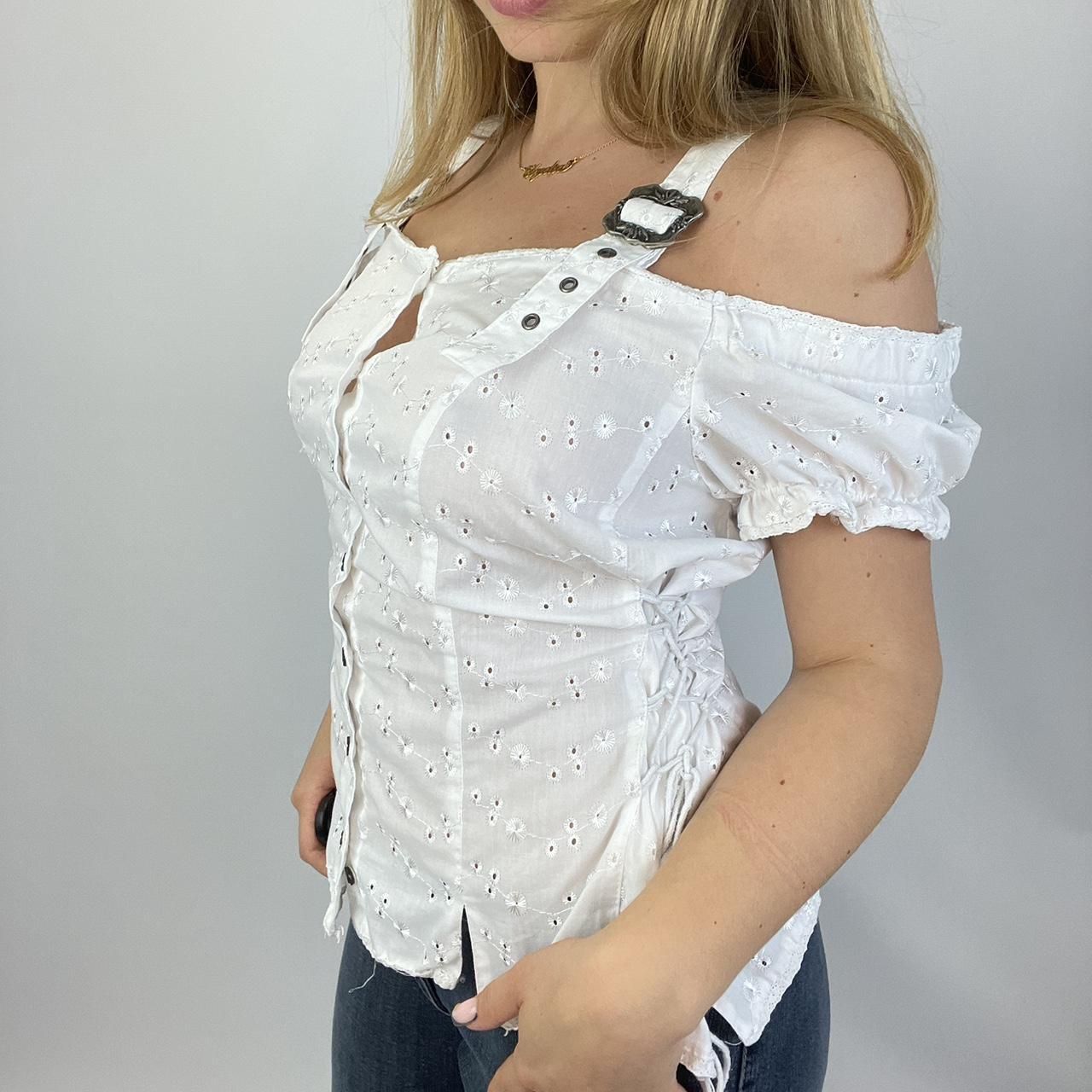 Broderie anglaise top - Size M