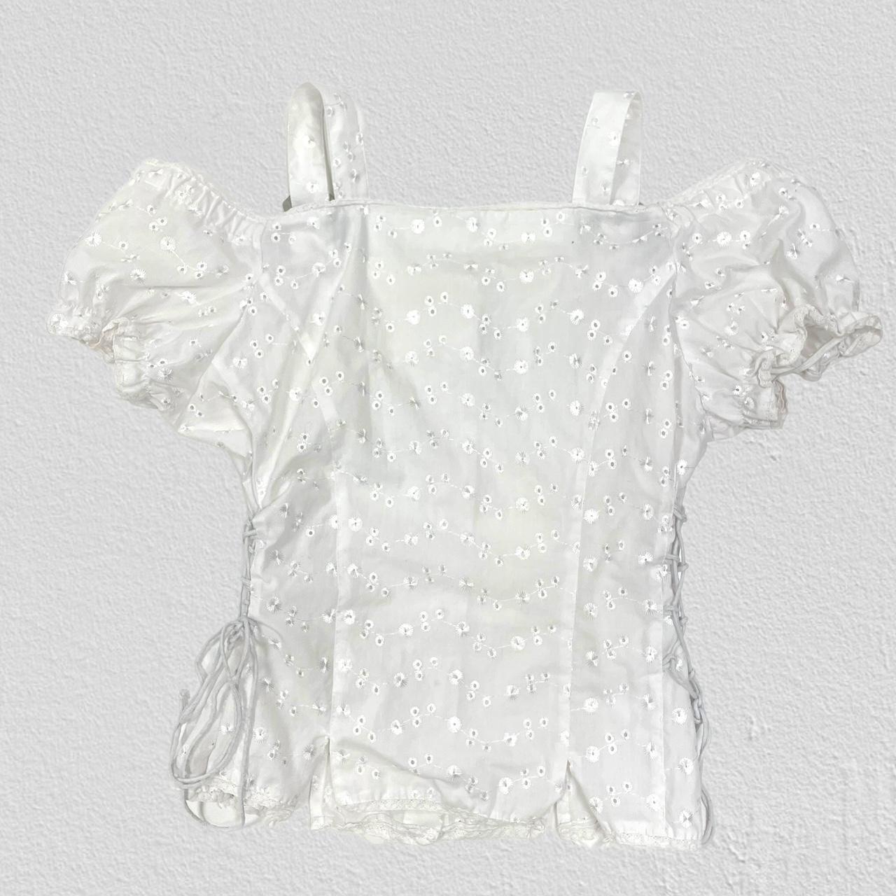 Broderie anglaise top - Size M