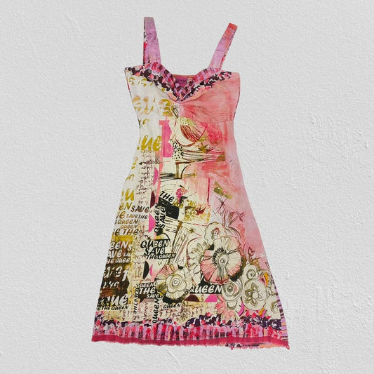 Save the queen dress - Size S